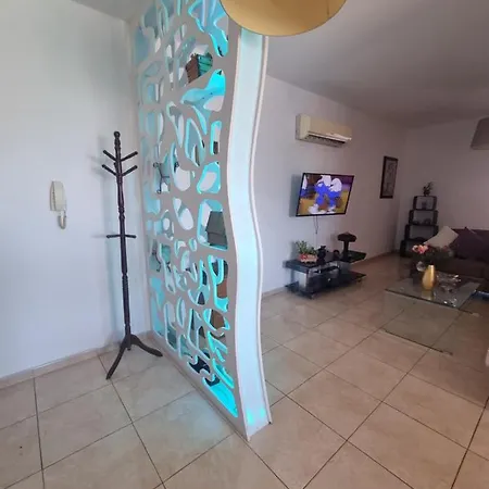 Salt Centre * Ларнака